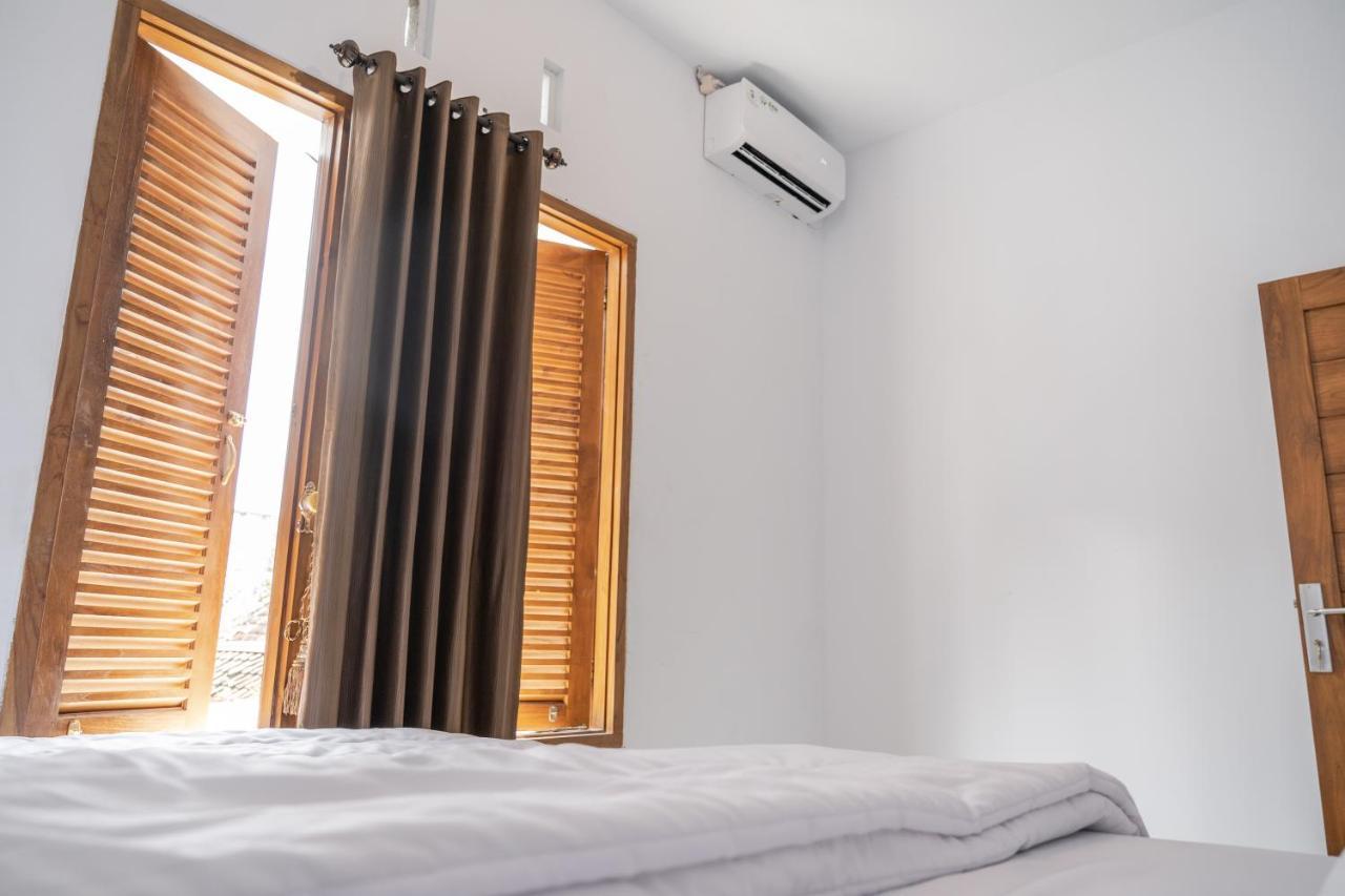Azalia Homestay Yogyakarta Eksteriør billede