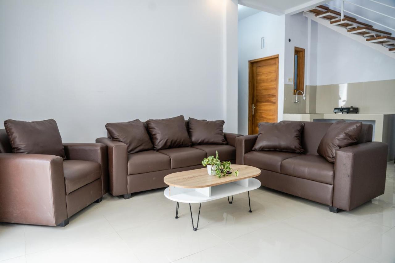 Azalia Homestay Yogyakarta Eksteriør billede